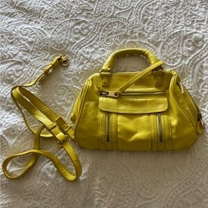 Cynthia Rowley Yellow Crossbody Bag with Structured Design and Detachable Strap